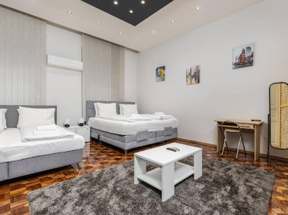 Bold Base Apartment Budapest Extérieur photo