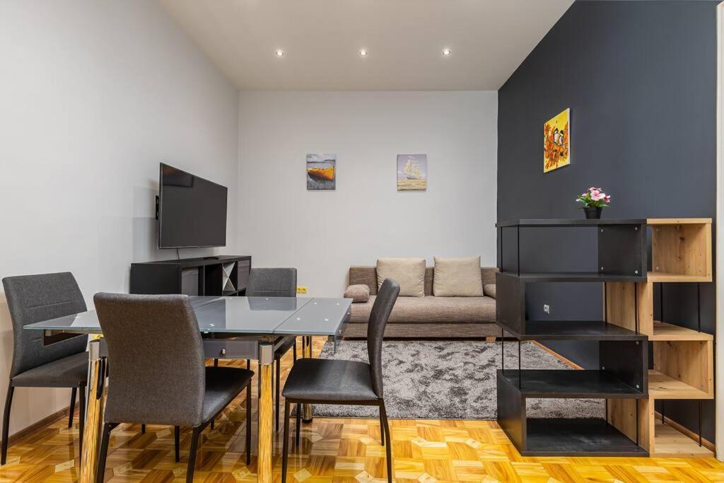 Bold Base Apartment Budapest Extérieur photo